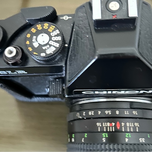 ONE DAY SALE ๐๐๐VINTAGE CHINON SLR CAMERA ๐ท WITH ๐ VIVITAR FLASH EUC FINAL - Picture 2 of 14